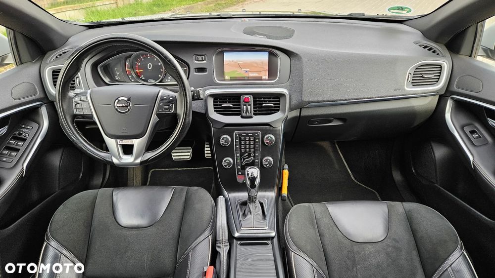 Volvo V40 T3 Drive-E R-Design Momentum - 6