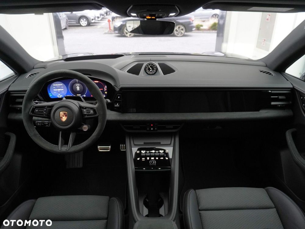 Porsche Macan GTS 100kWh - 36