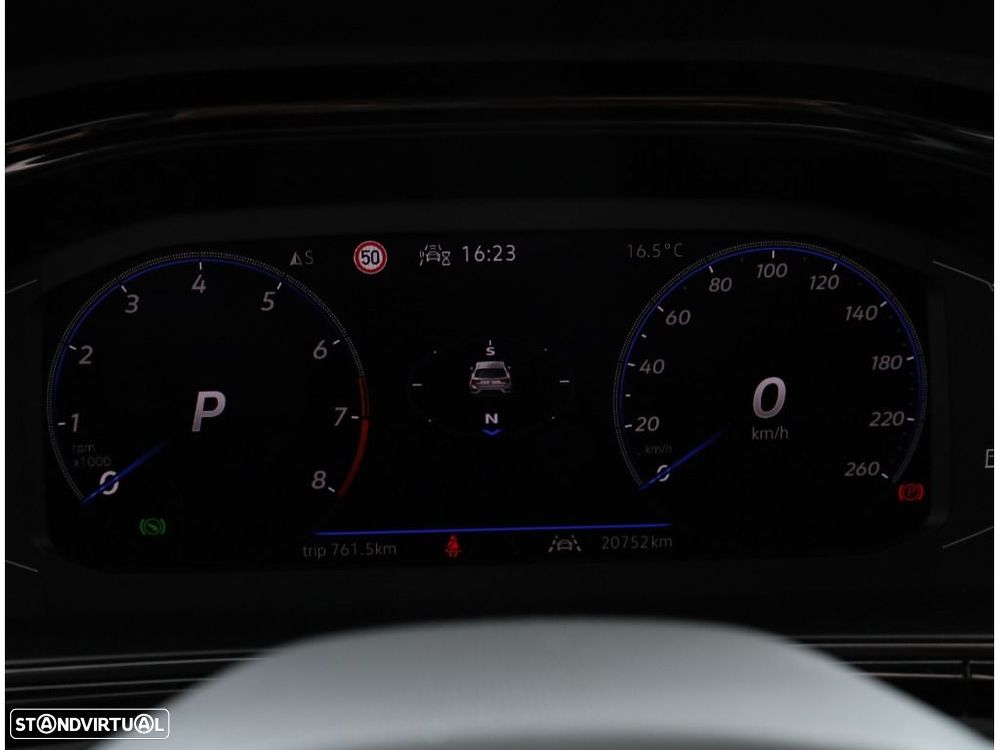 VW T-Roc 1.5 TSI R-Line DSG - 36