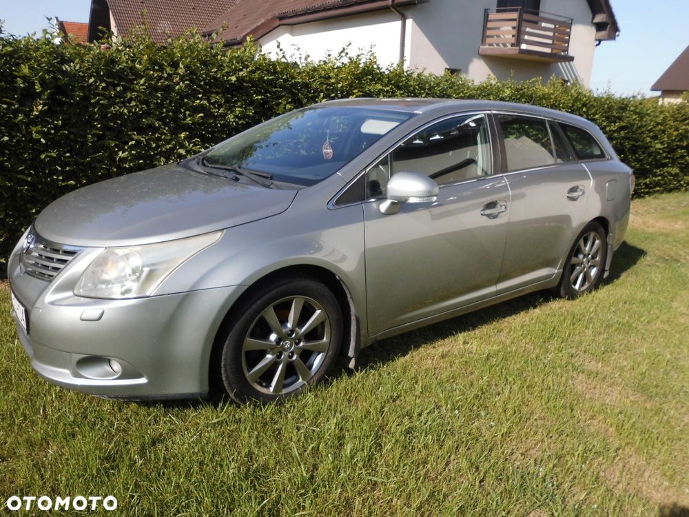Toyota Avensis - 4