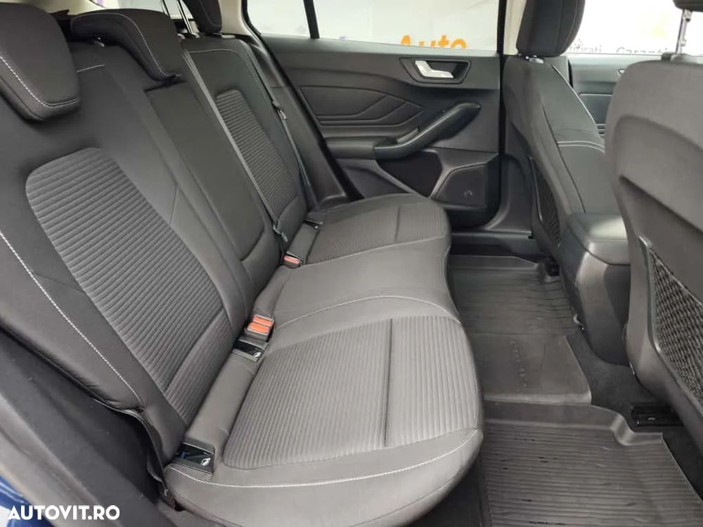Ford Focus 1.0 EcoBoost Trend Edition - 14