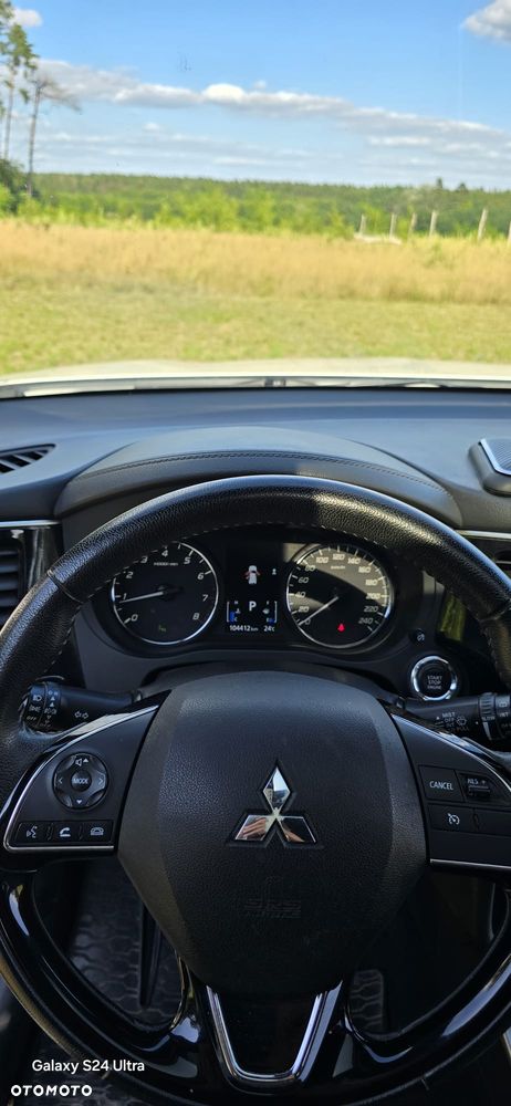 Mitsubishi Outlander - 18