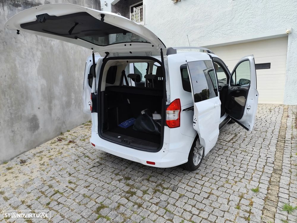 Ford Tourneo Courier 1.0 EcoBoost Titanium - 2