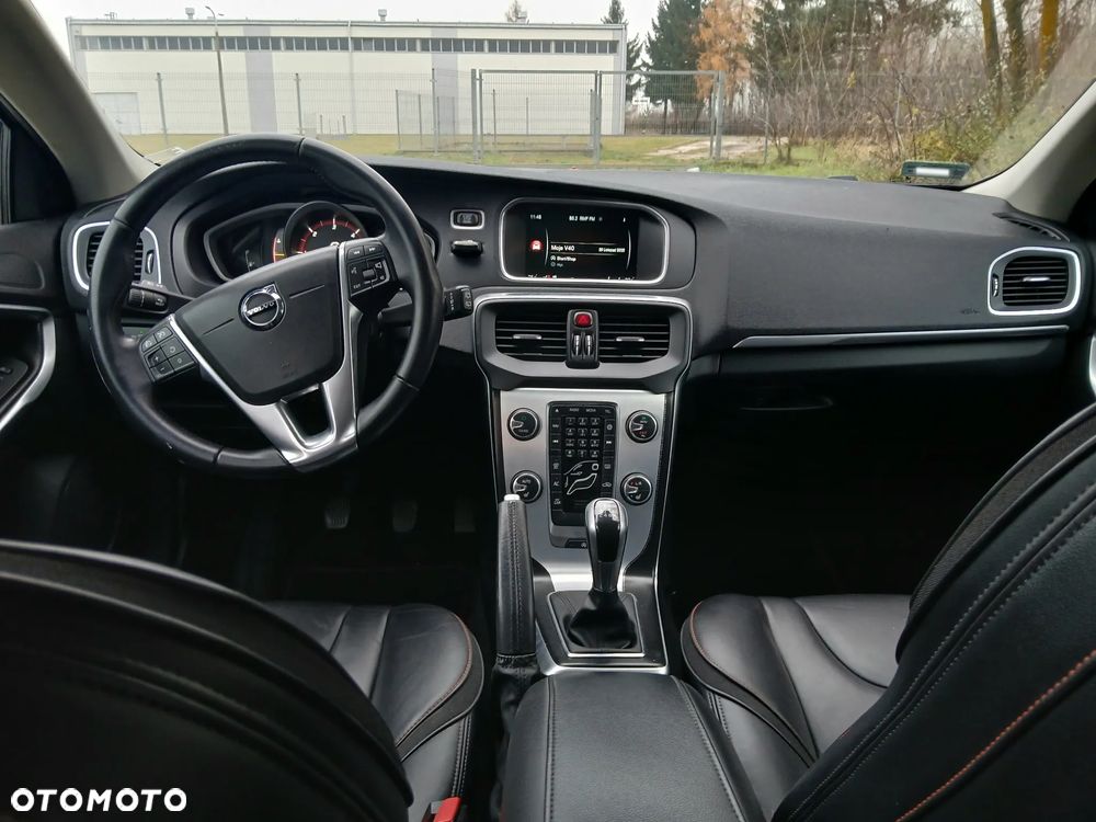 Volvo V40 D3 Ocean Race - 11