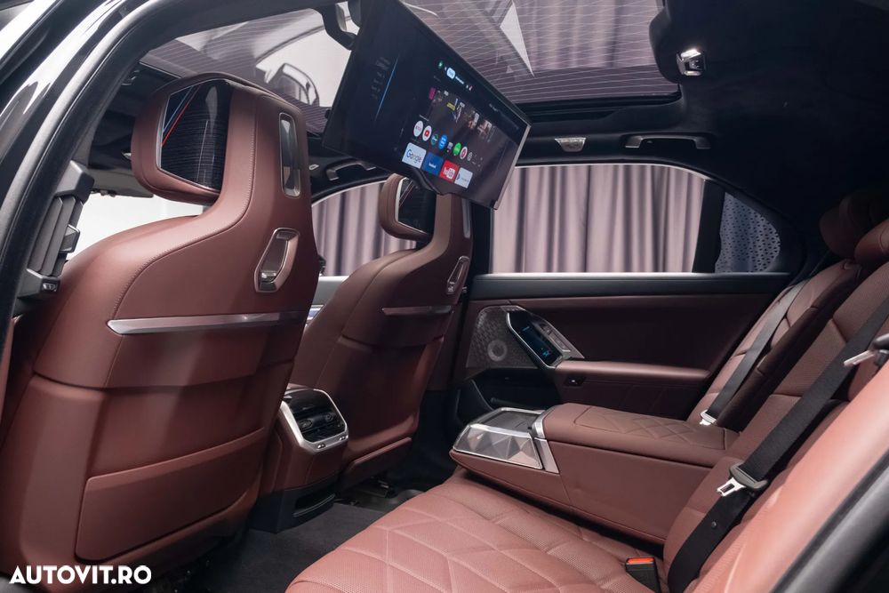 BMW Seria 7 - 33