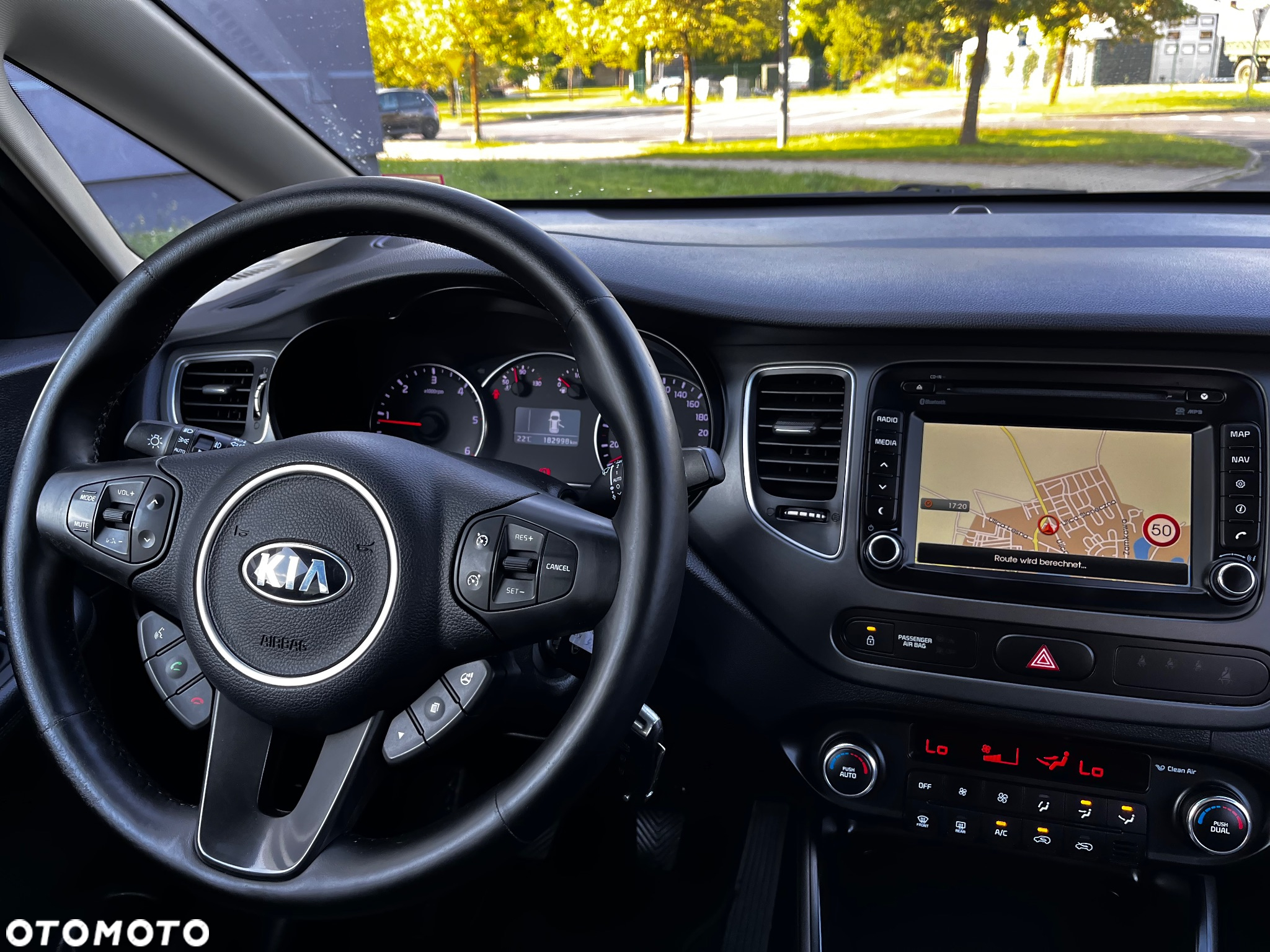 Kia Carens 1.7 CRDi L - 24