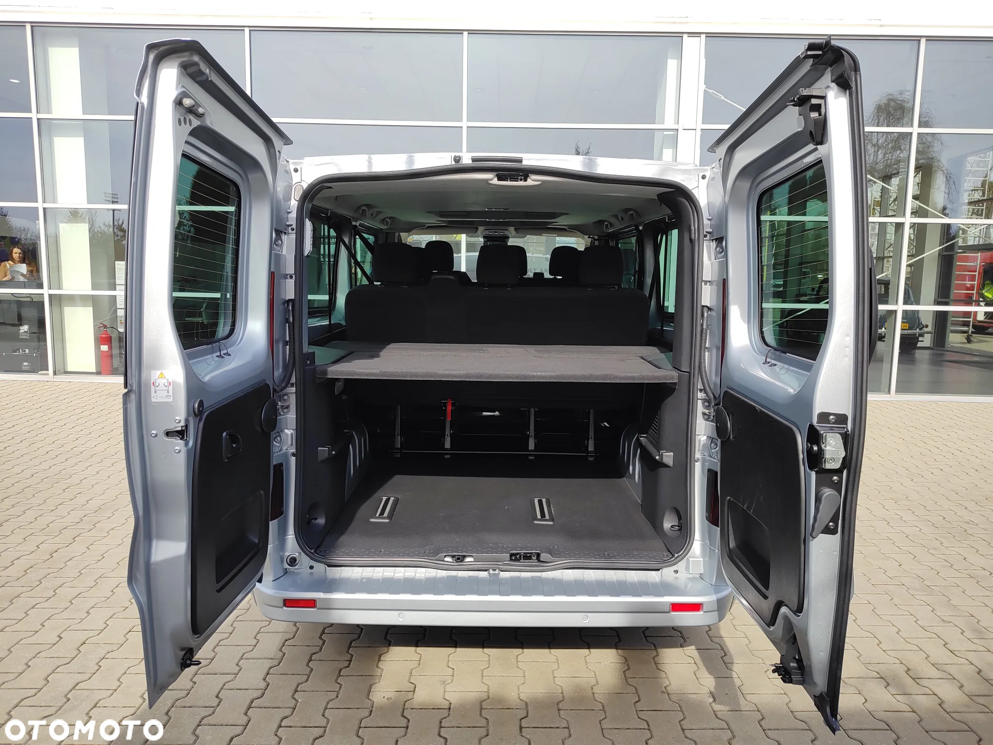 Renault Trafic - 10
