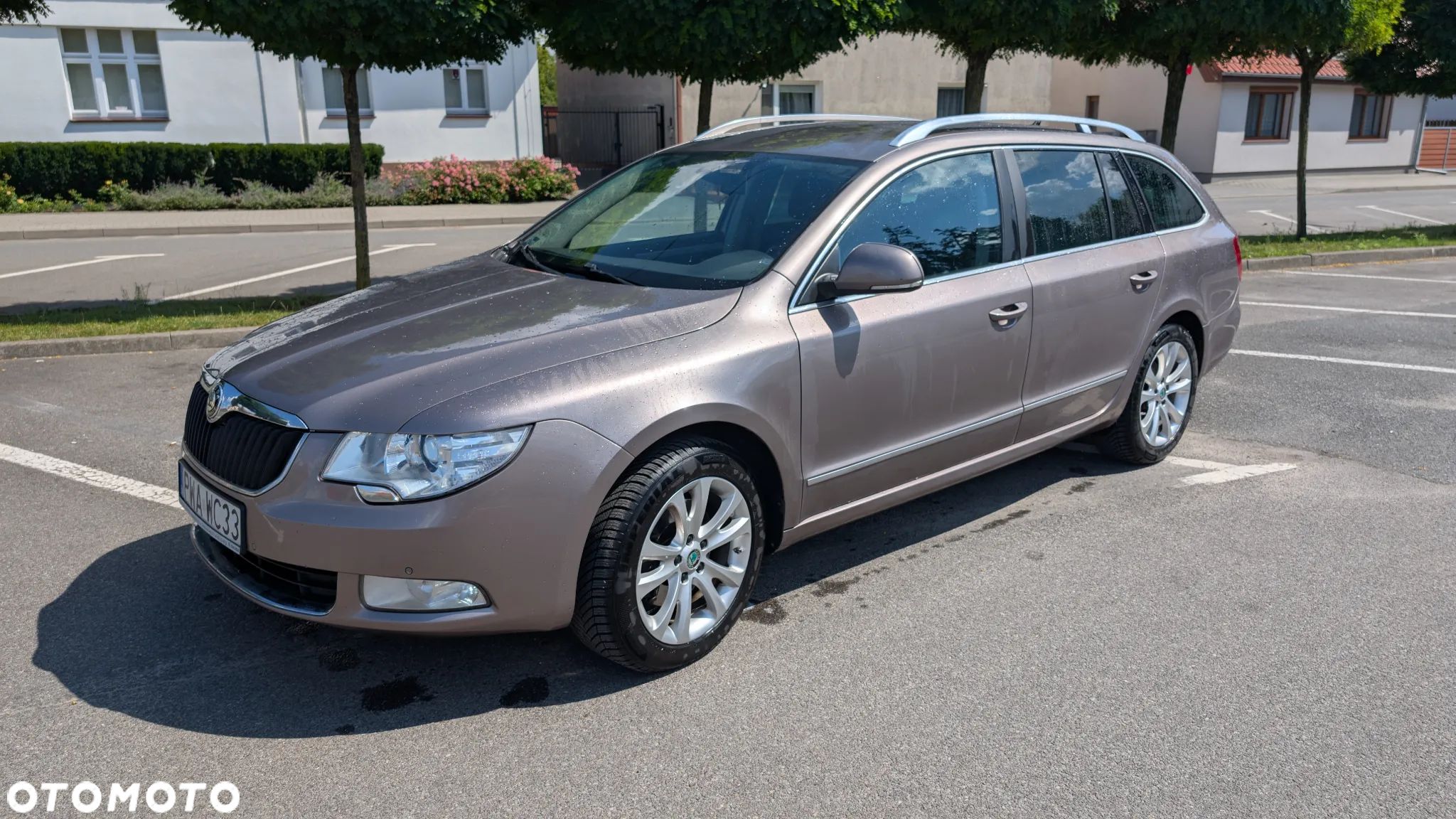 Skoda Superb 2.0 TDI Elegance DSG - 1