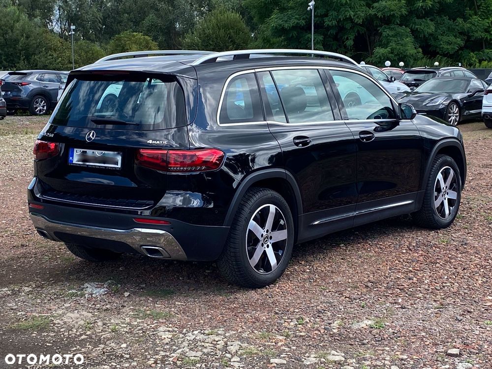 Mercedes-Benz GLB 250 4-Matic 8G-DCT - 8