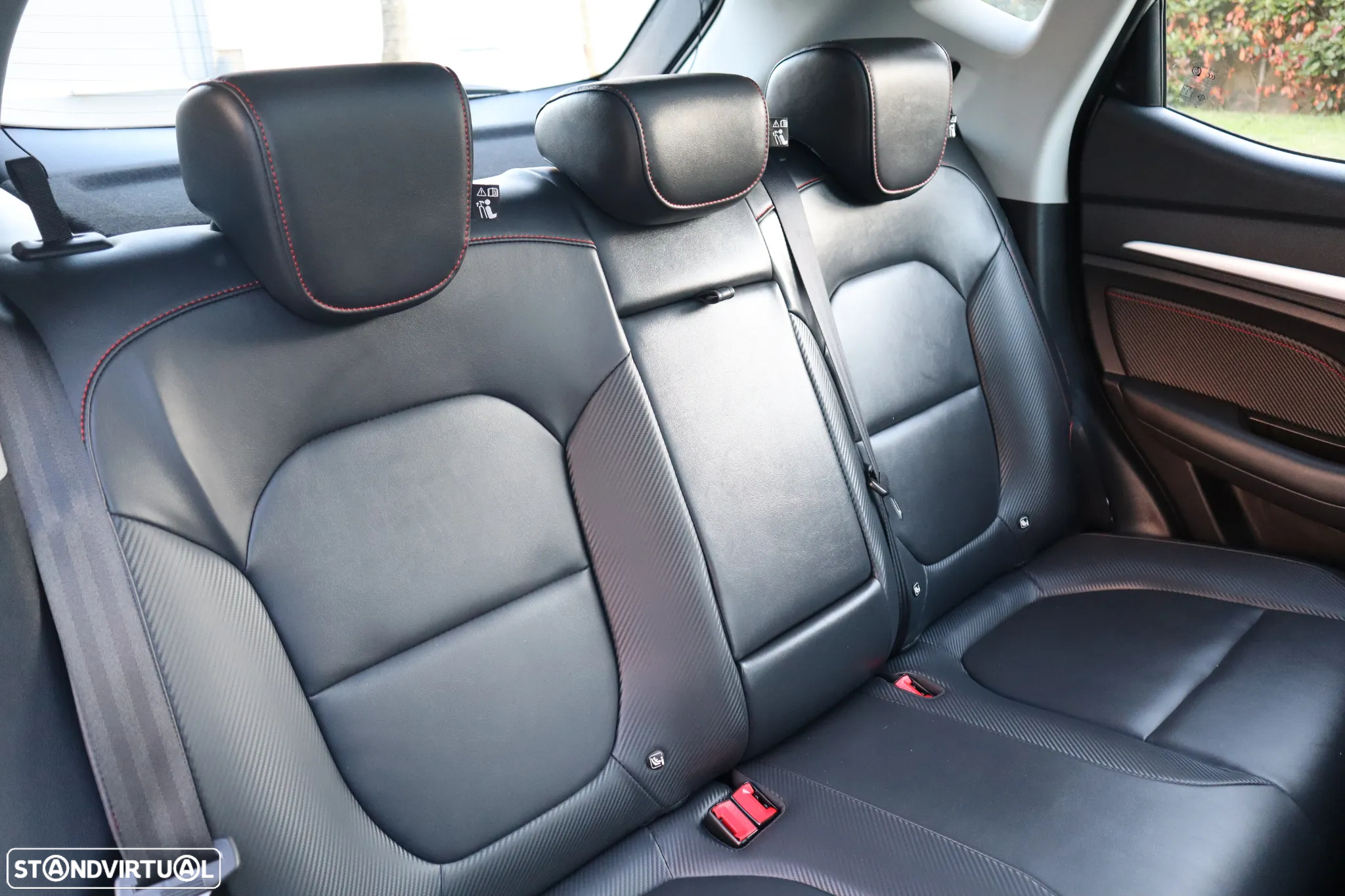 MG ZS EV 72.6 kWh Luxury - 25
