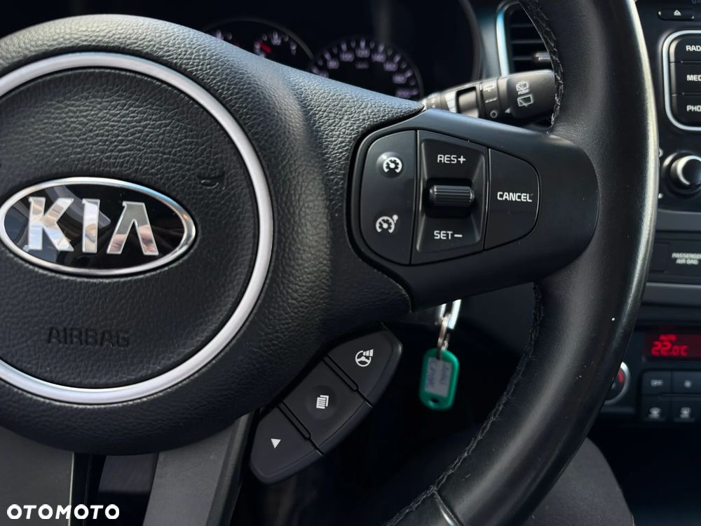 Kia Carens 1.7 CRDi L - 21