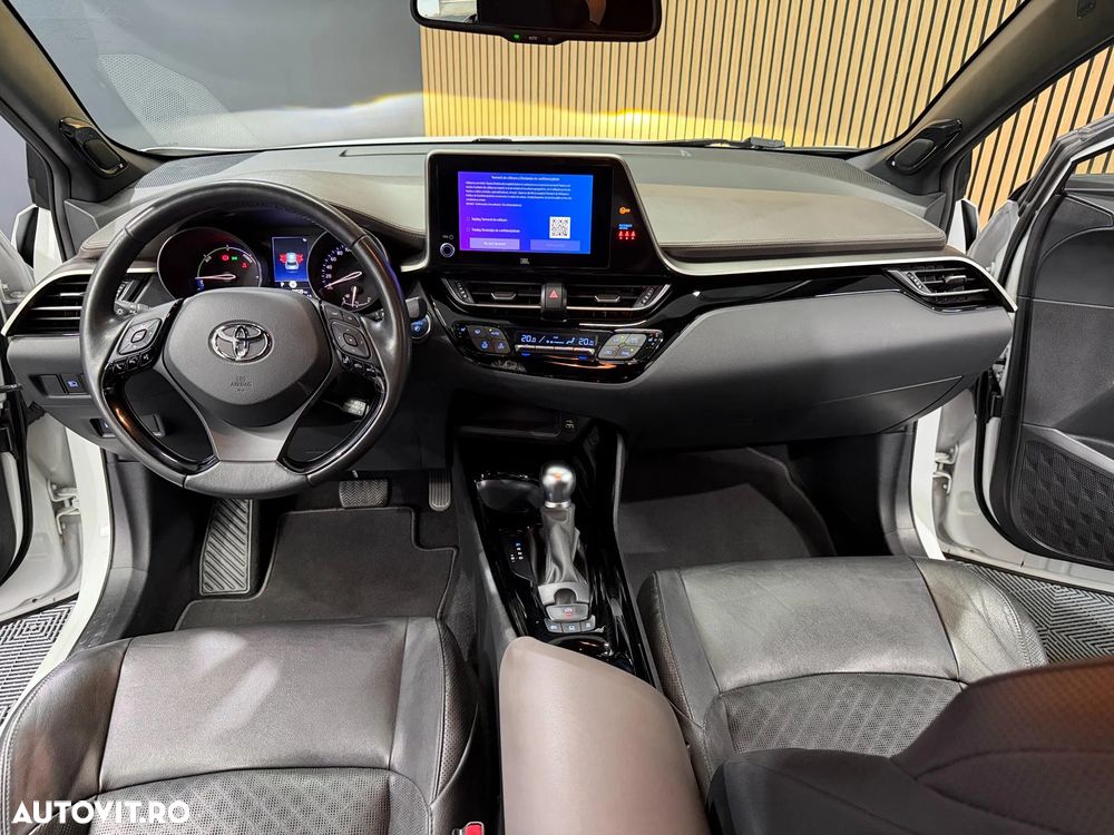 Toyota C-HR 2.0 HSD 184 CP 4x2 CVT Classy - 11
