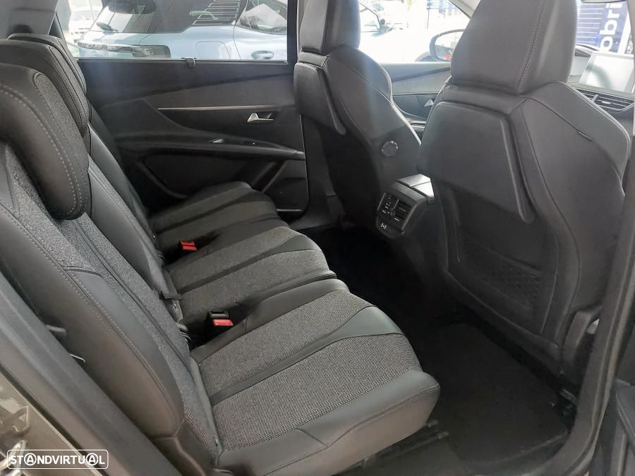 Peugeot 5008 1.5 BlueHDi Allure EAT8 - 49