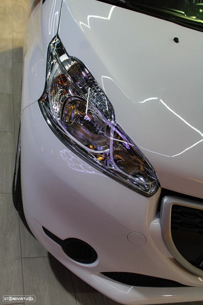 Peugeot 208 1.2 VTi Active - 10