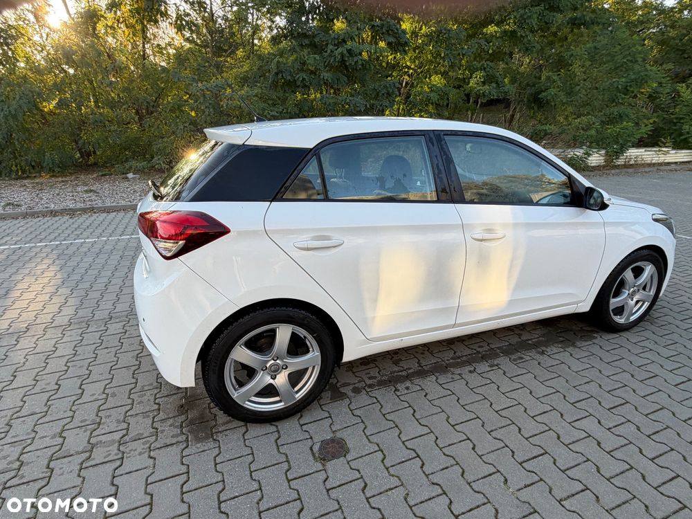 Hyundai i20 - 8