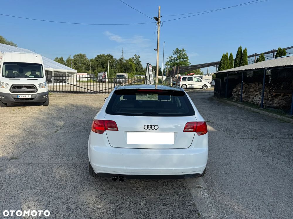Audi A3 Sportback 2.0 TDI DPF Attraction - 4