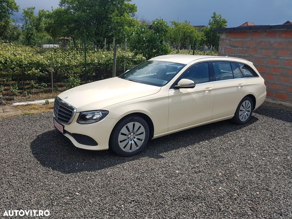 Mercedes-Benz E 200 d T 9G-TRONIC Exclusive - 2