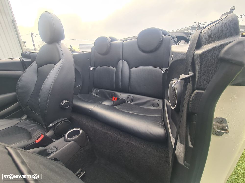 MINI Cabrio Cooper D - 10