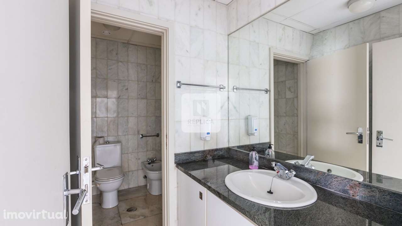 Loja  Venda em Matosinhos e Leça da Palmeira,Matosinhos - Grande imagem: 3/33