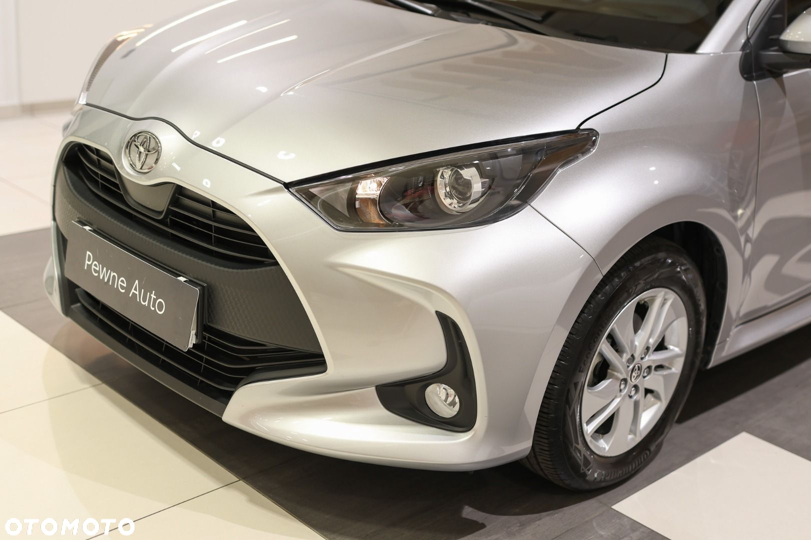 Toyota Yaris - 25