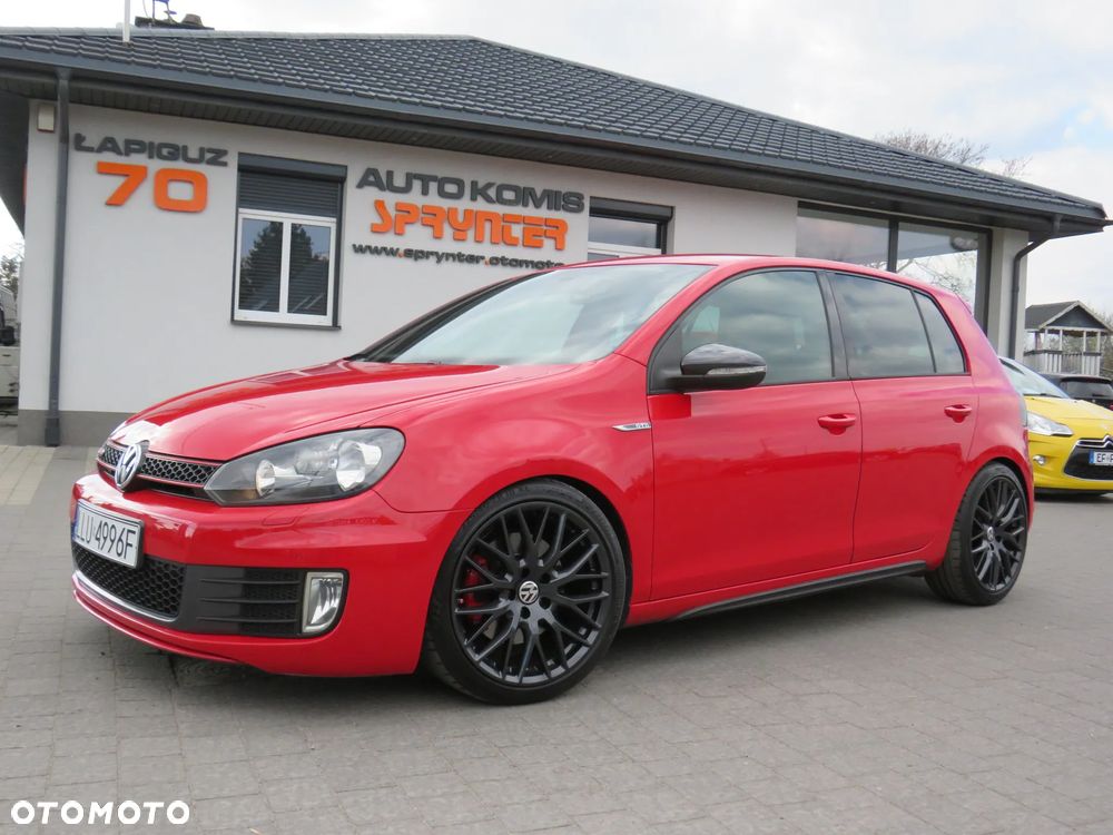 Volkswagen Golf - 2