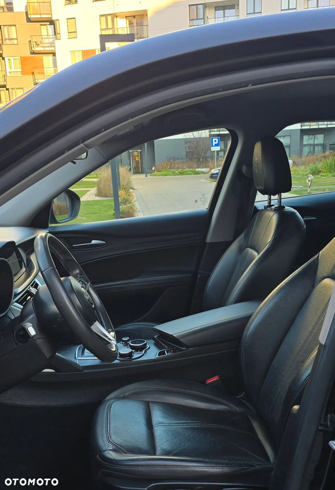 Alfa Romeo Stelvio 2.2 JTDM Super - 12