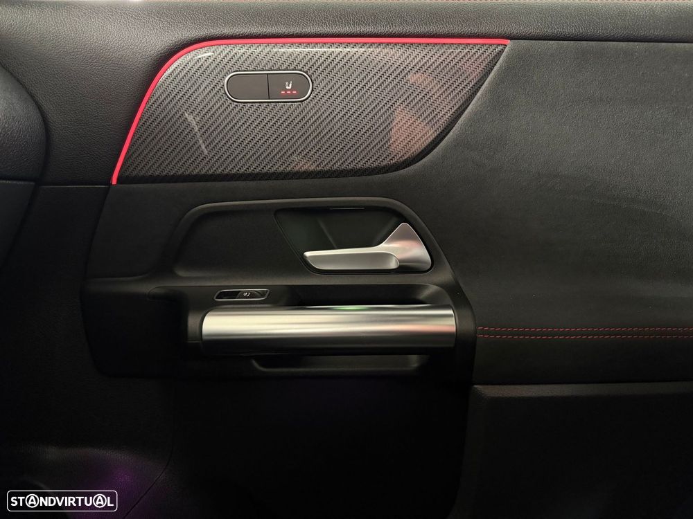 Mercedes-Benz GLA 250 e AMG Line - 53