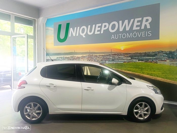 Peugeot 208 1.2 PureTech Style - 4