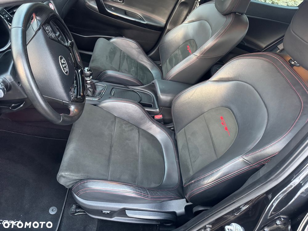 Kia Ceed 1.6 T-GDI GT-Challenge - 18