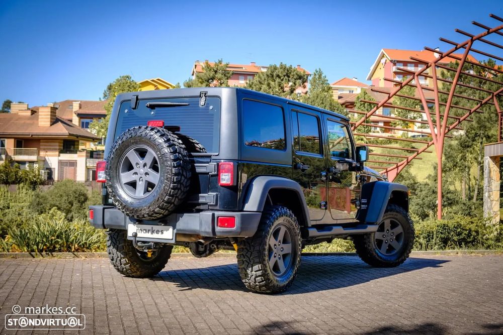 Jeep Wrangler Unlimited - 25