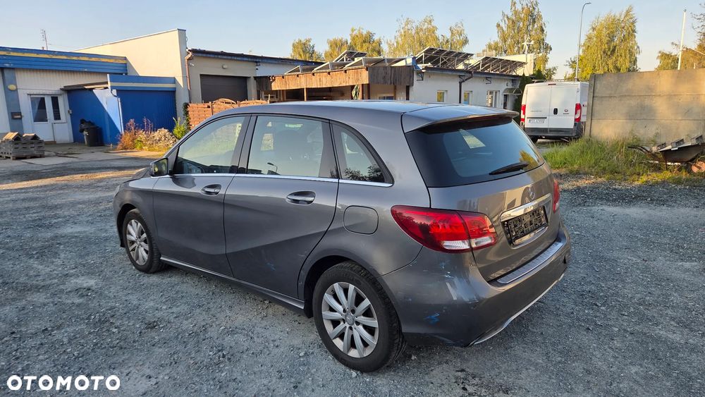 Mercedes-Benz Klasa B 180 (BlueEFFICIENCY) 7G-DCT - 14
