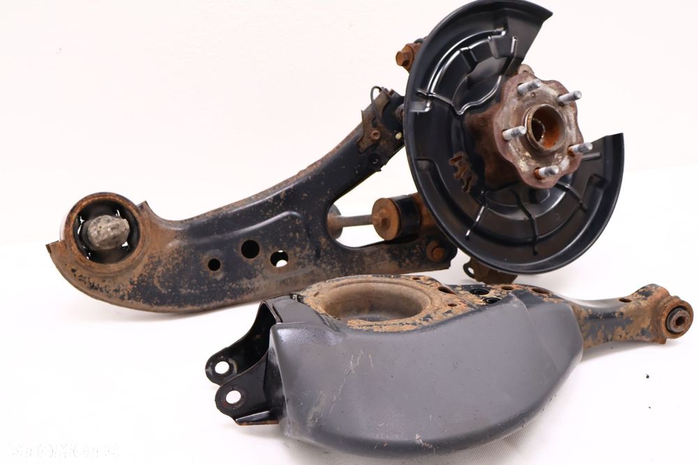 LEXUS RX IV 450H HYBRID PIASTA ZWROTNICA LEWA TYŁ 48738-48010 - 3