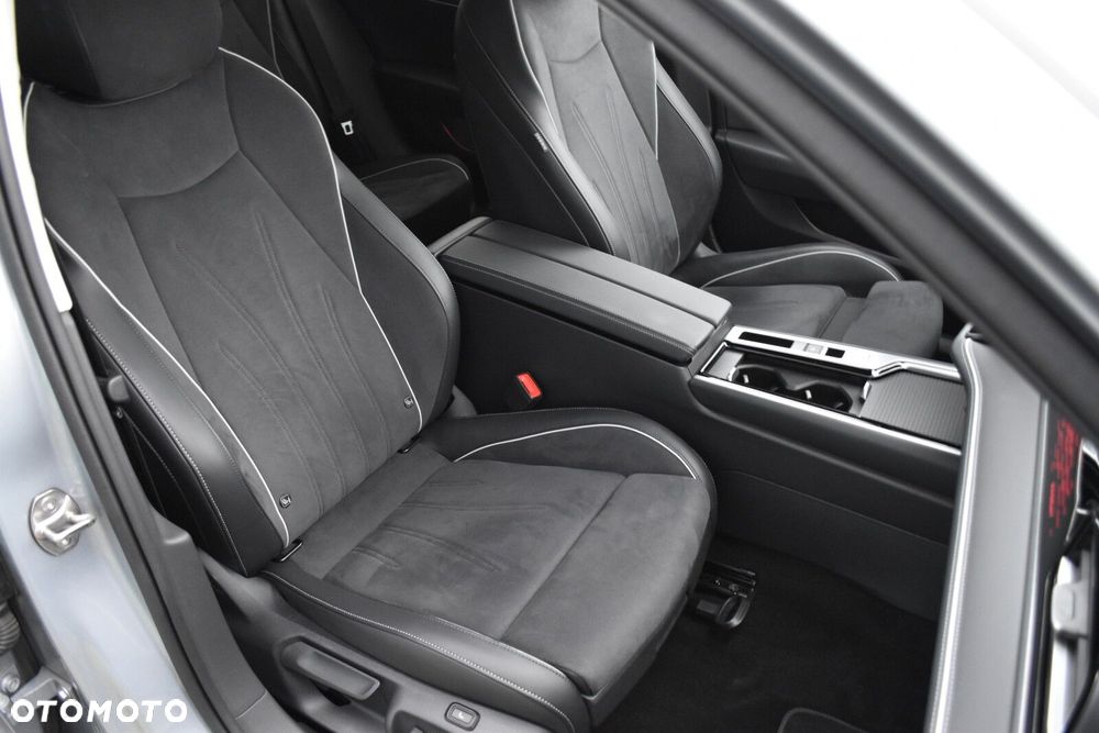 Volkswagen Passat Variant - 36