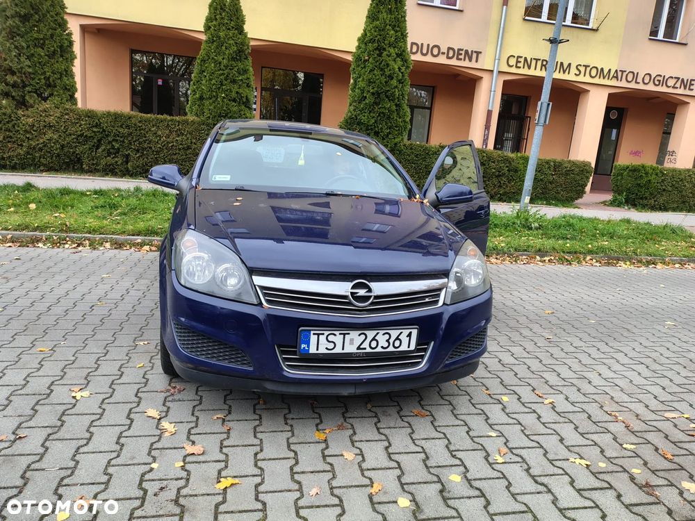 Opel Astra 1.6 Essentia - 2