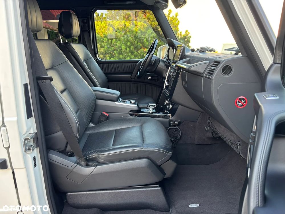 Mercedes-Benz Klasa G AMG 63 AMG SPEEDSHIFT 7G-TRONIC - 21
