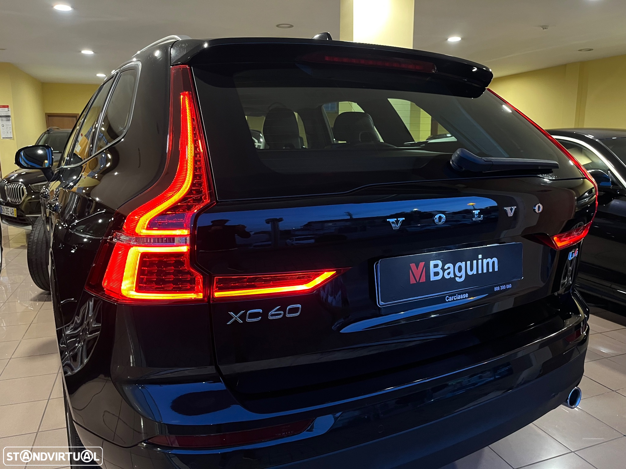 Volvo XC 60 2.0 D4 Momentum AWD Geartronic - 12