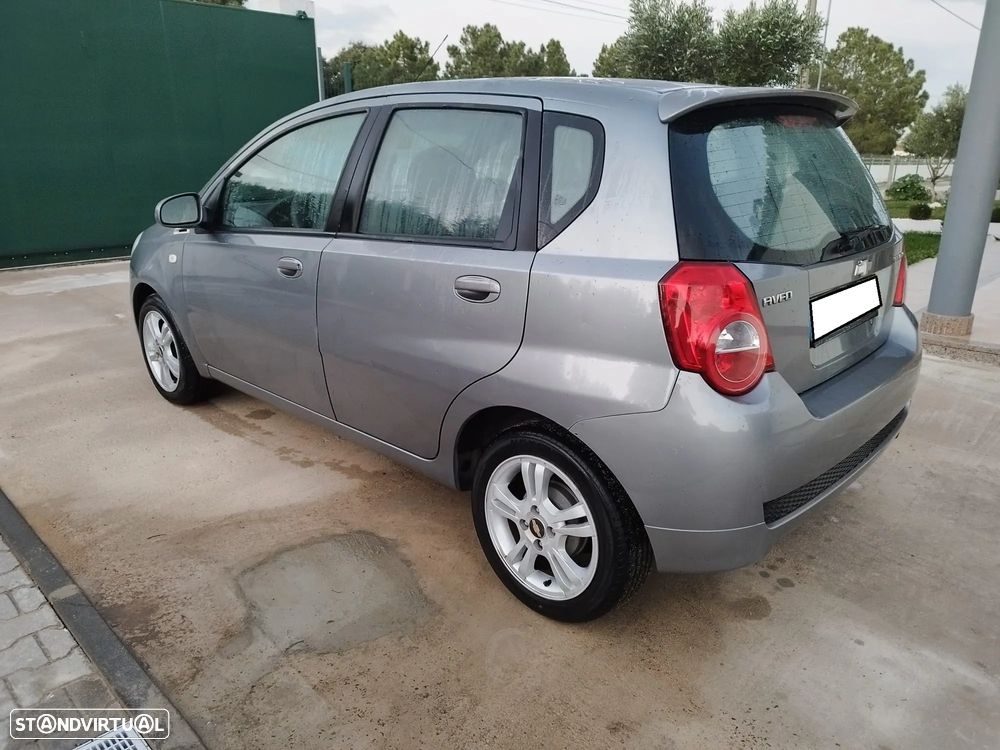 Chevrolet Aveo 1.2 LS - 15