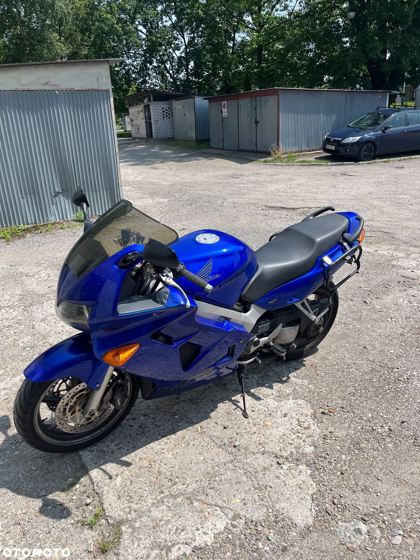 Honda VFR - 1