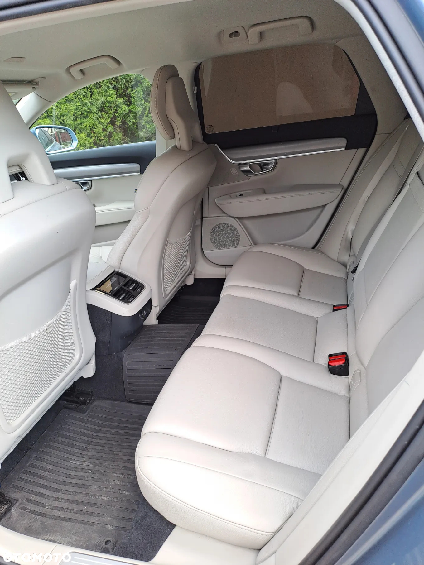 Volvo XC 70 - 12