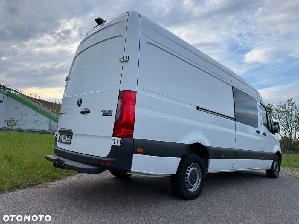 Mercedes-Benz Sprinter - 5