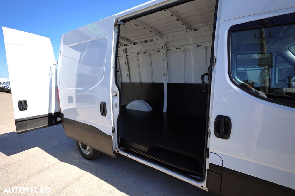 Iveco Daily - 12