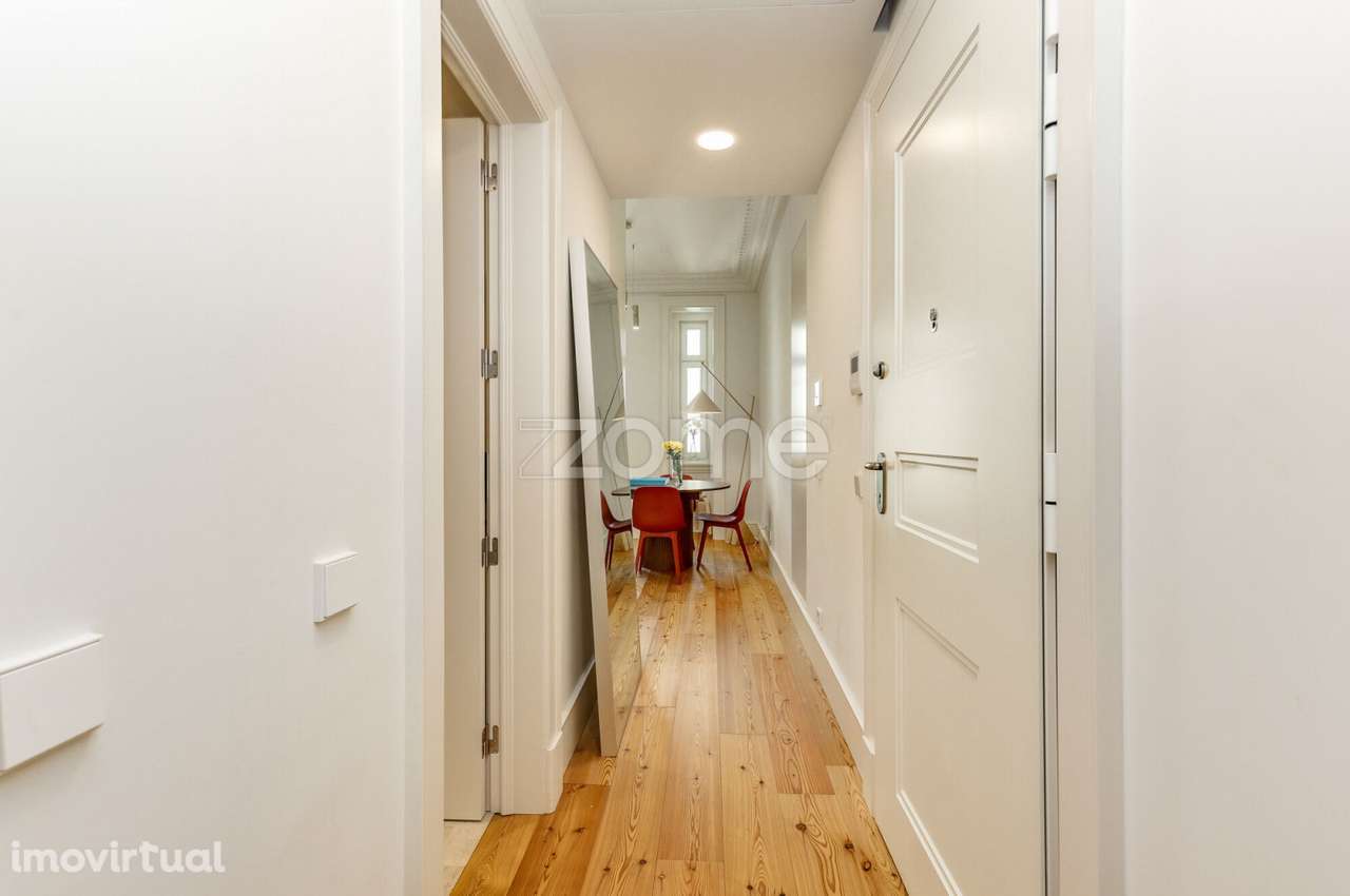 T1 Mobilado c/ Garagem | Avenidas Novas | Pronto a Entrar - Grande imagem: 3/25