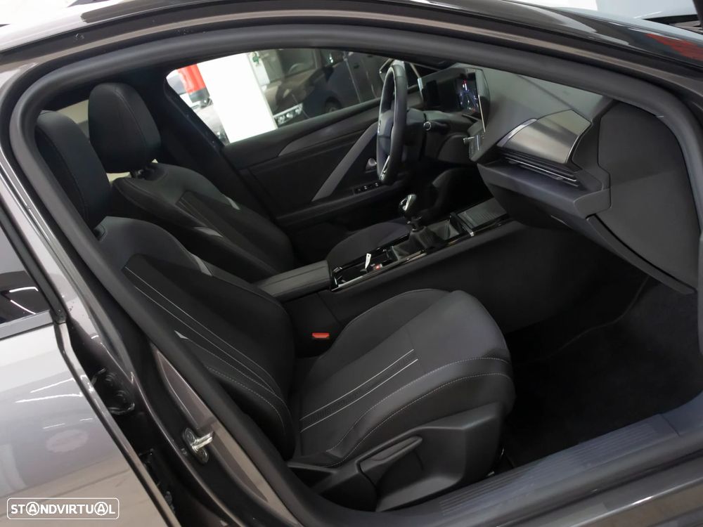 Opel Astra Sports Tourer 1.2 T GS - 14