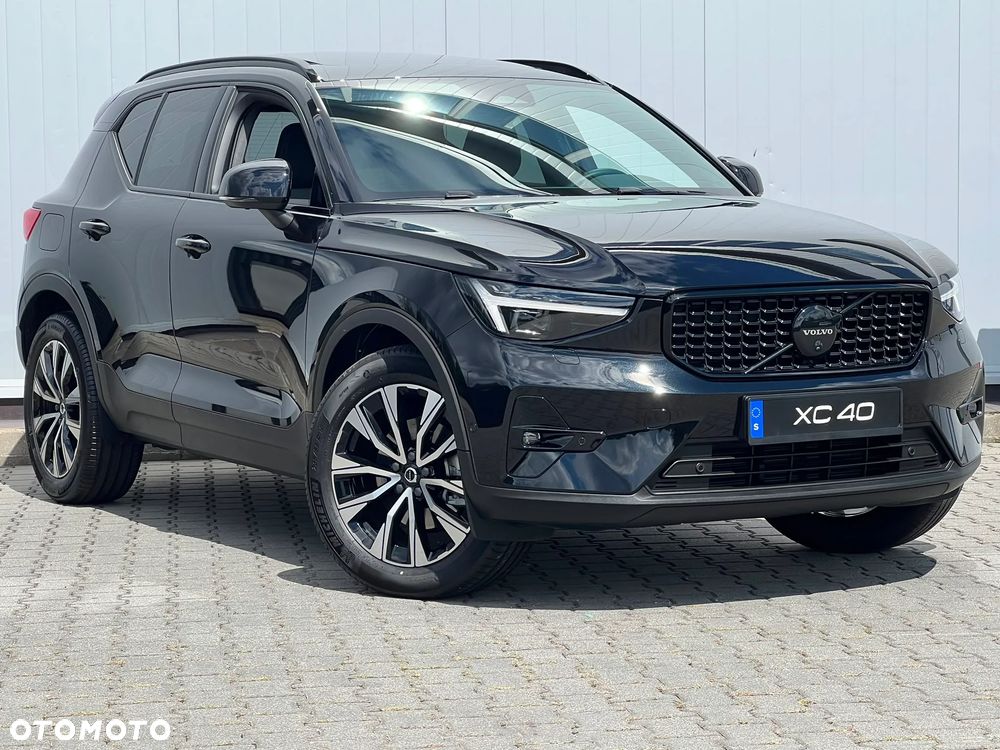 Volvo XC 40 B4 AWD Ultimate Dark - 18