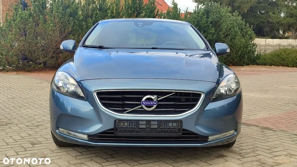 Volvo V40 D2 Momentum - 24