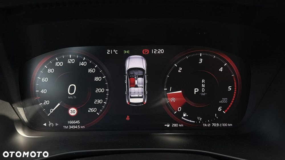 Volvo XC 40 - 25