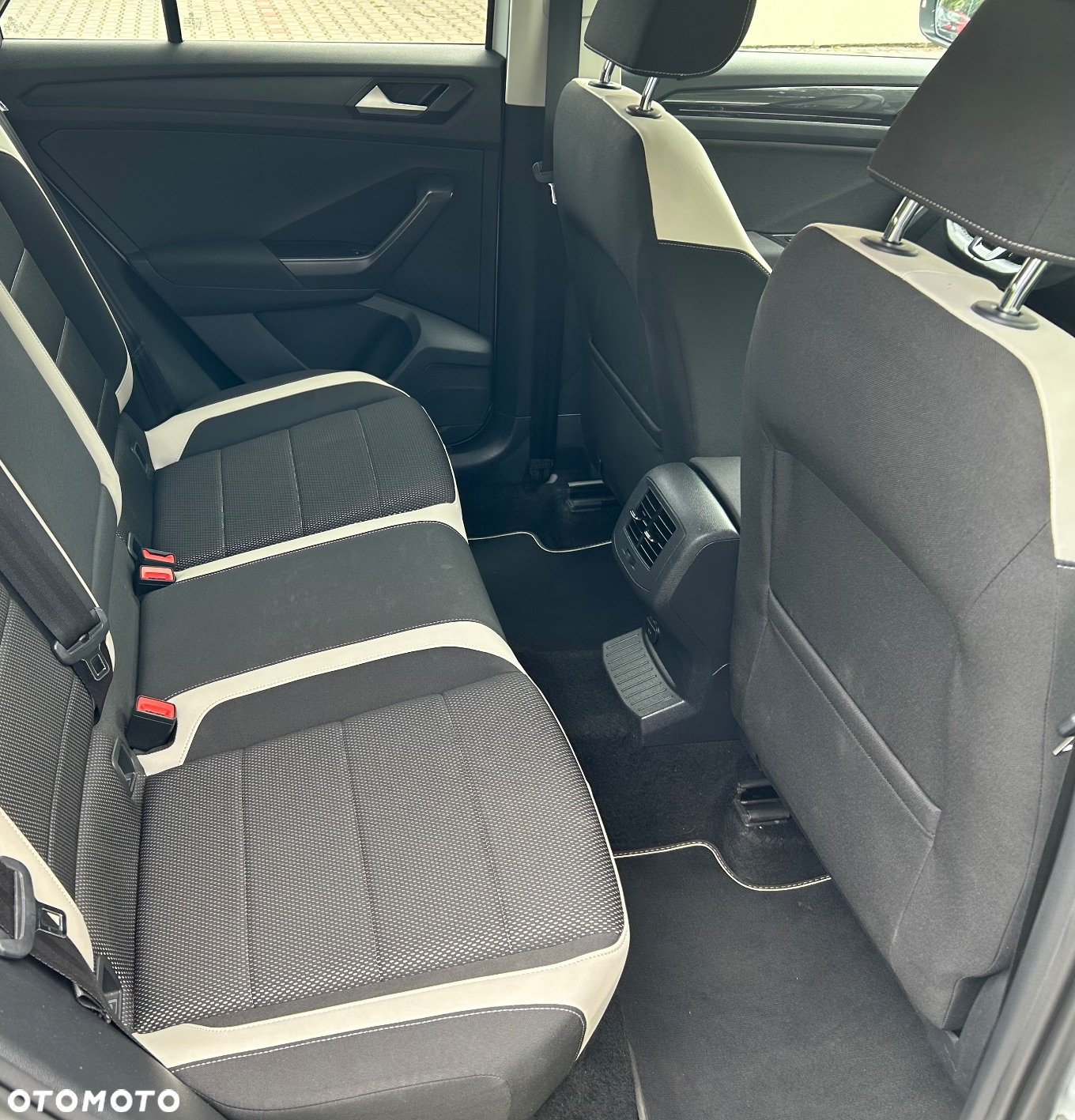 Volkswagen T-Roc 1.5 TSI ACT Premium DSG - 8