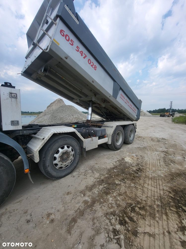 MAN F2000 - 8