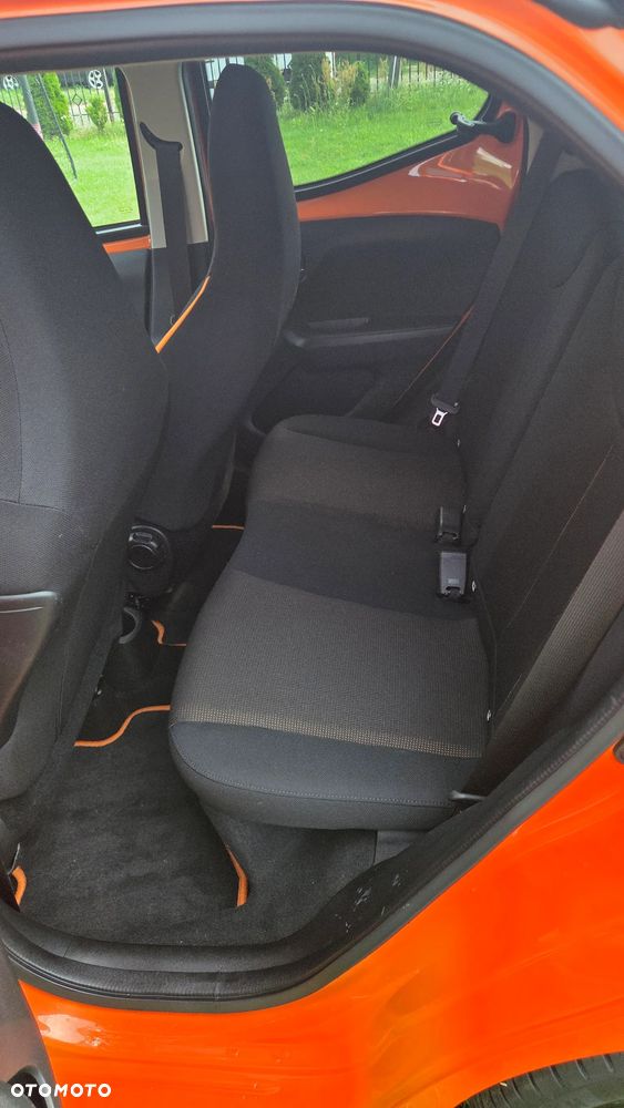 Toyota Aygo 1.0 VVT-i JBL Edition - 9