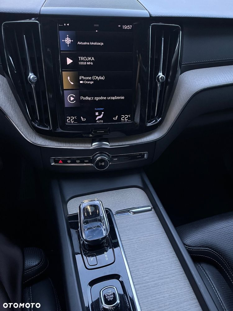 Volvo XC 60 B5 B AWD Inscription - 12